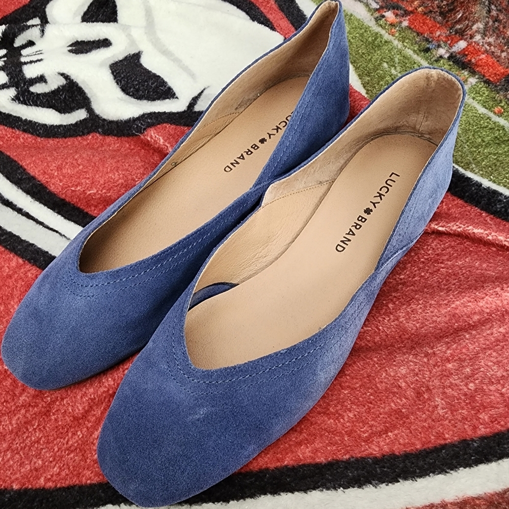 Lucky Brand blue flats